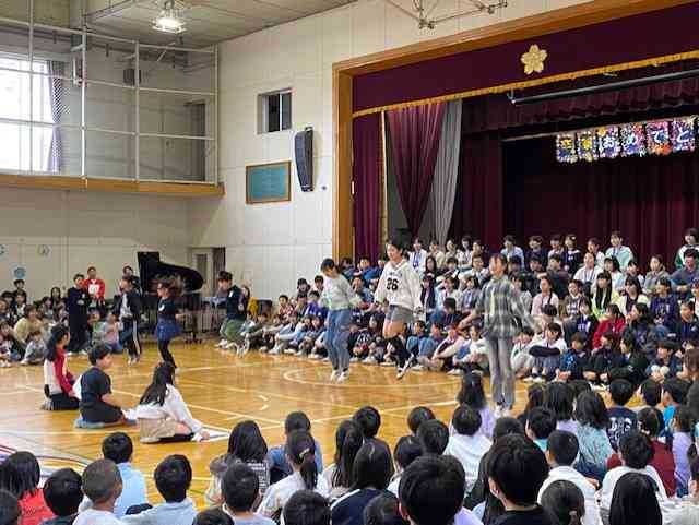 4d70a118-5ed2-4b37-a500-3a629041d94c