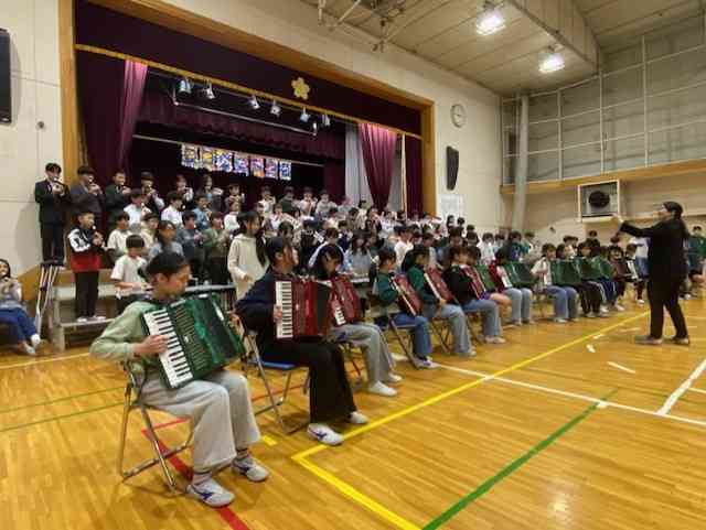 38476dd9-291c-4e0d-a15c-e9c70535c33a